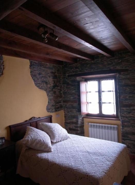 Apartamentos Rurales El Foro Andés Habitación foto