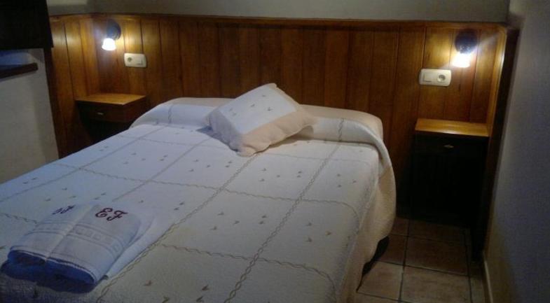 Apartamentos Rurales El Foro Andés Habitación foto